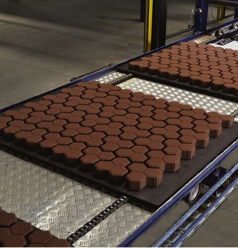 SIEFCO hex-tile line at curing conveyor